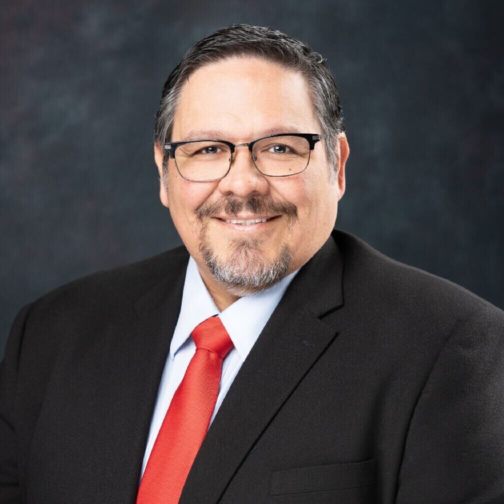quinones headshot